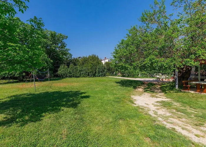 아파트 Vesela-3 By Interhome 사부드리자